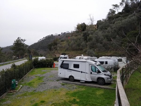 Parcheggio Camper Il Poggio — Photo 2