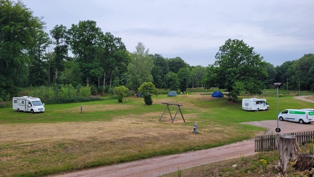 Grottbyn - Skånes Djurparks Camping — Campingplass in Höör