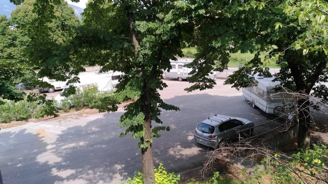 Stellplatz Terni — Sp. parking dla kamperów in Terni