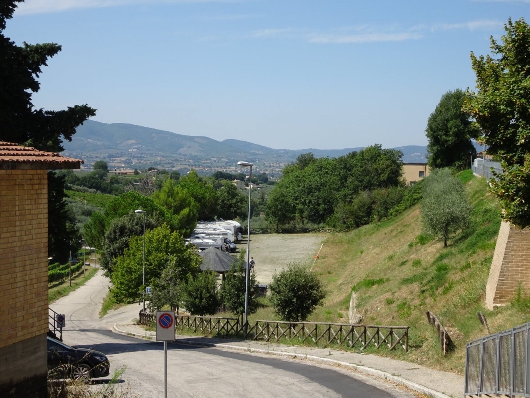 Stellplatz Montefalco — Ställplats in Montefalco
