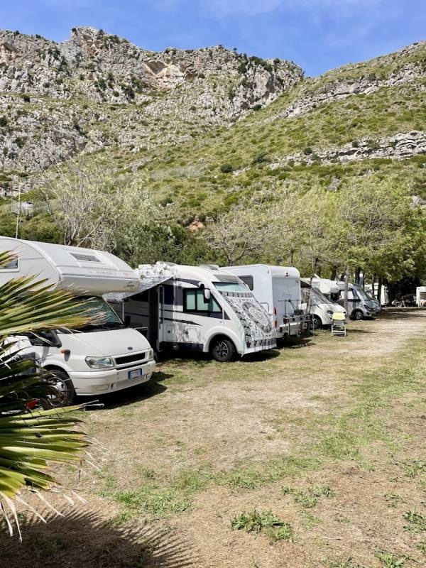 Stellplatz Gaeta — Sp. parking dla kamperów in Gaeta