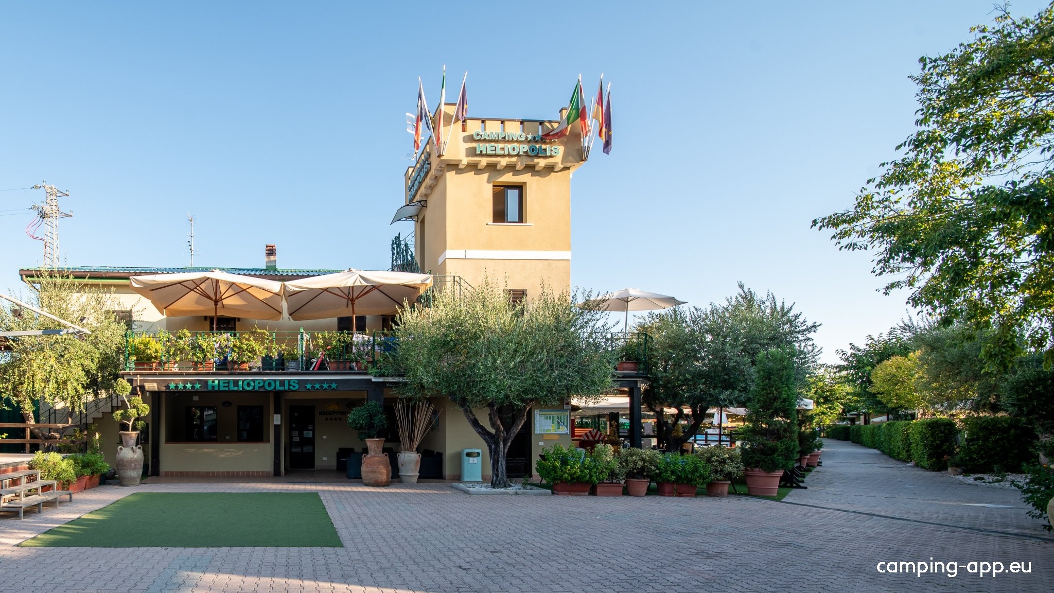 Heliopolis Camping & Village **** — Kemp in Pineto