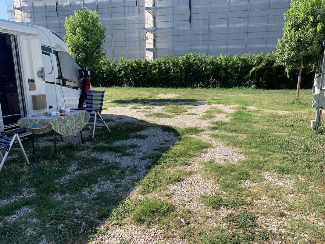 WoMo-Stellplatz Caserta — Karavan Sitesi in Caserta