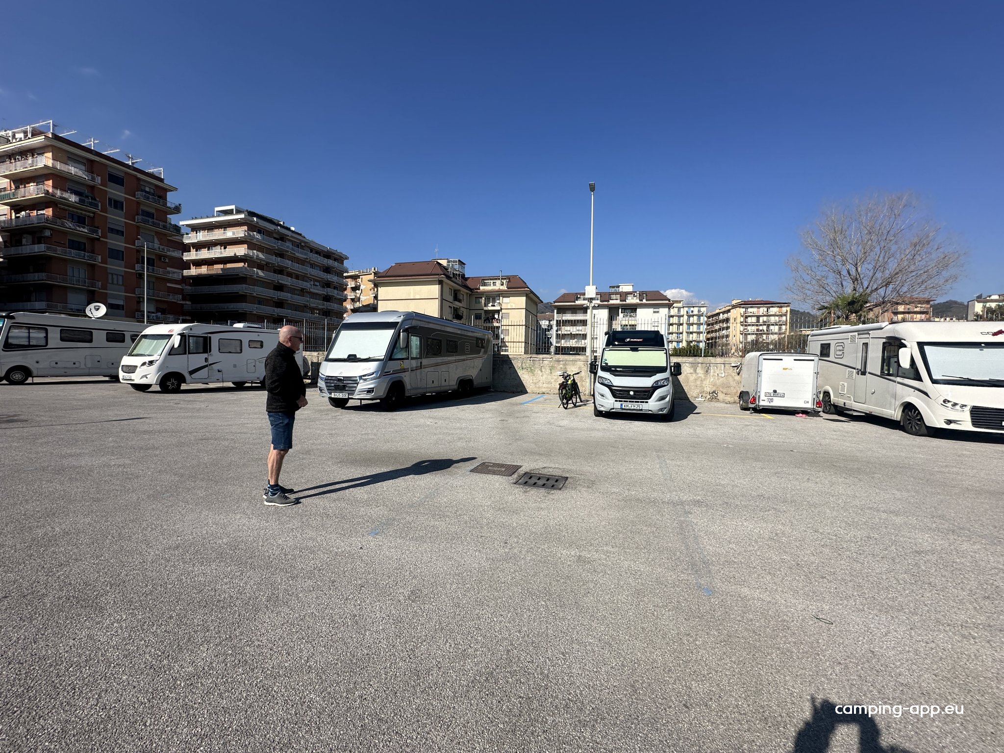 Stellplatz Salerno — Stellplatz in Salerno