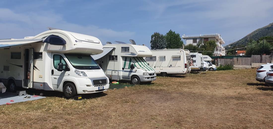 Parcheggio Camper GiuGio — Stellplatz in Mezzatorre di San Mauro Cilento