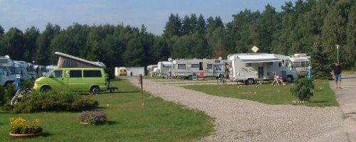 Wohnmobil-Oase Prora Rügen — Karavan Sitesi in Binz