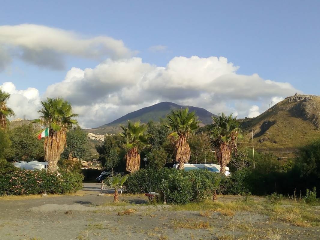 Stellplatz Cirella — Sp. parking dla kamperów in Cirella