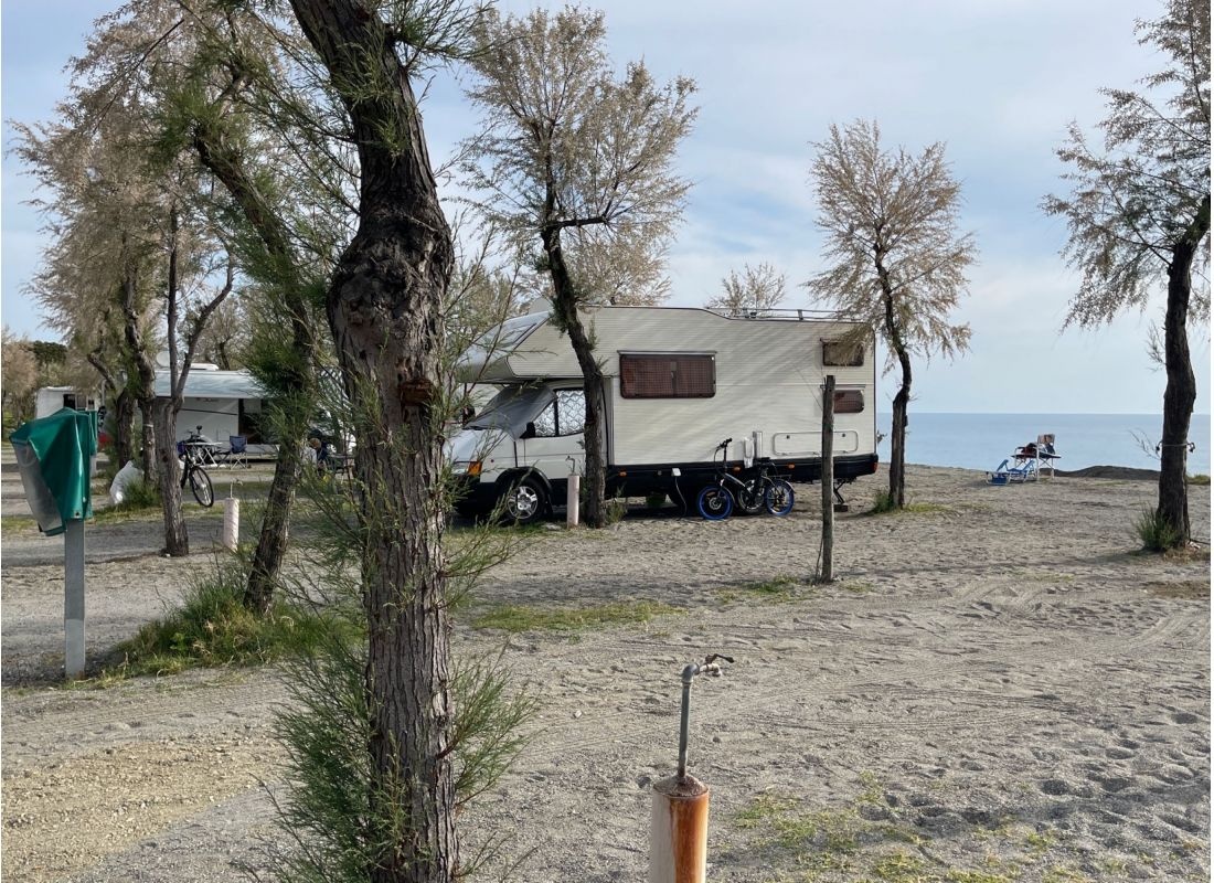Lido Tropical — Sp. parking dla kamperów in Diamante