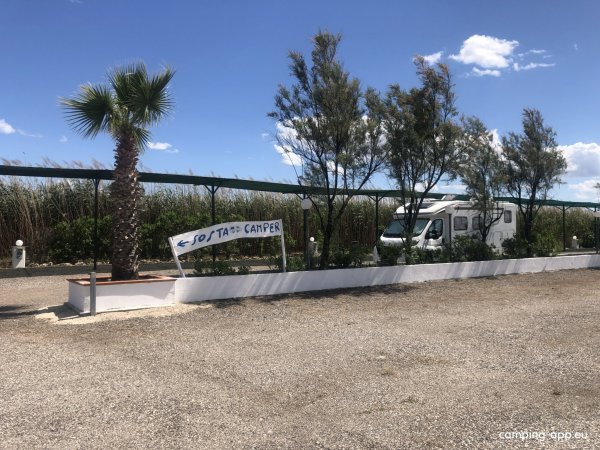 WoMo Stellplatz bei Margherita di Savoia — Photo 4