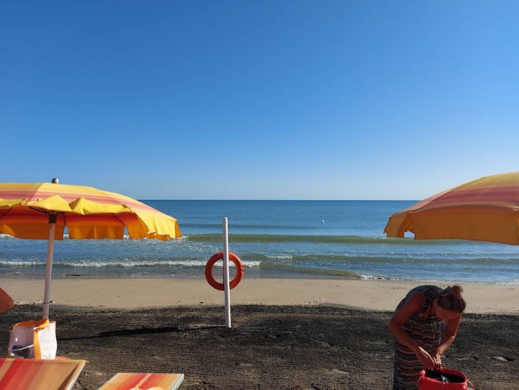 WoMo Stellplatz bei Margherita di Savoia — Sp. parking dla kamperów in Margherita di Savoia