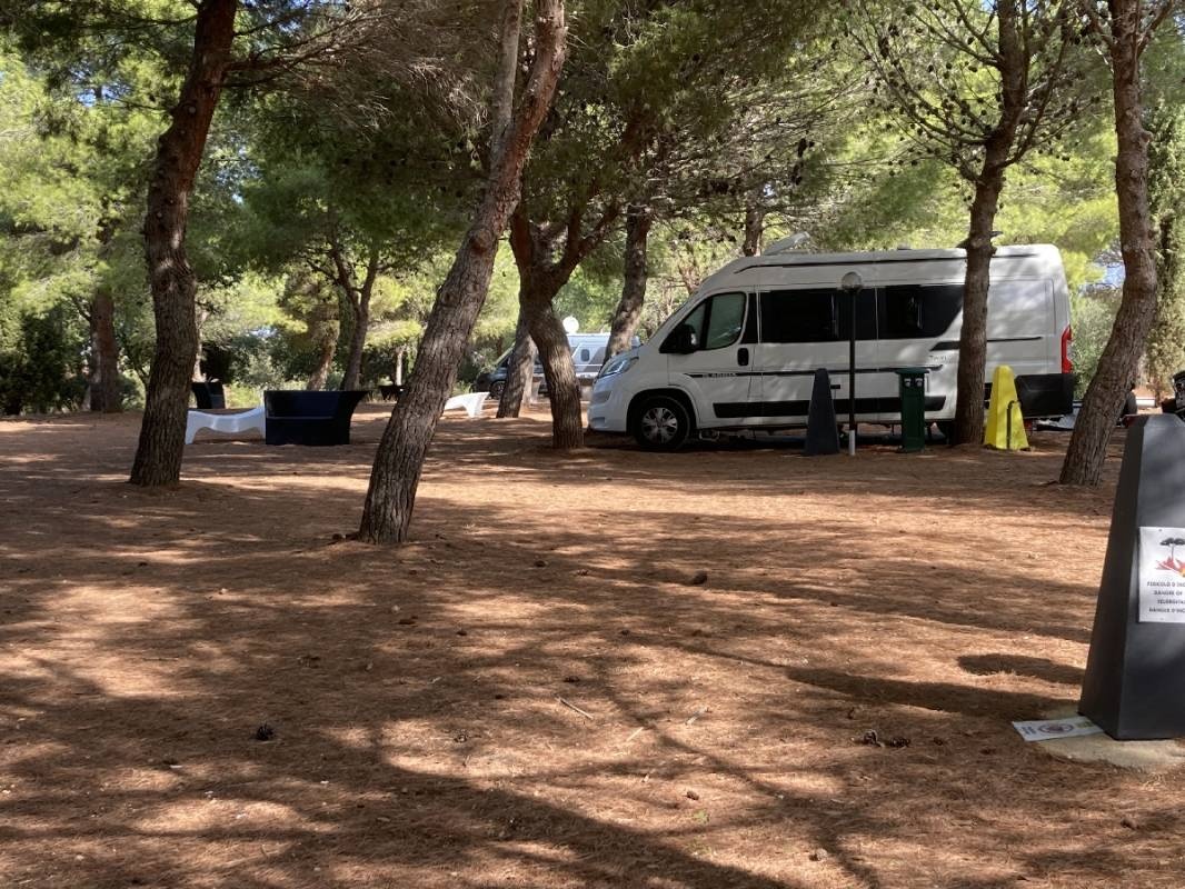 WoMo Stellplatz Ostuni — Sp. parking dla kamperów in Ostuni