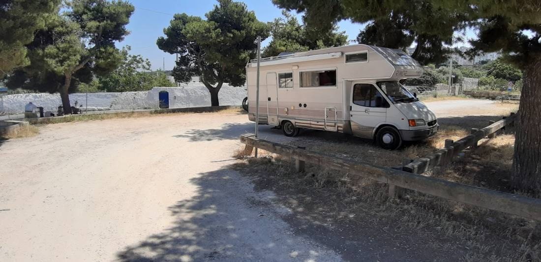 WoMo-Stellplatz Ostuni — Aire camping car in Ostuni