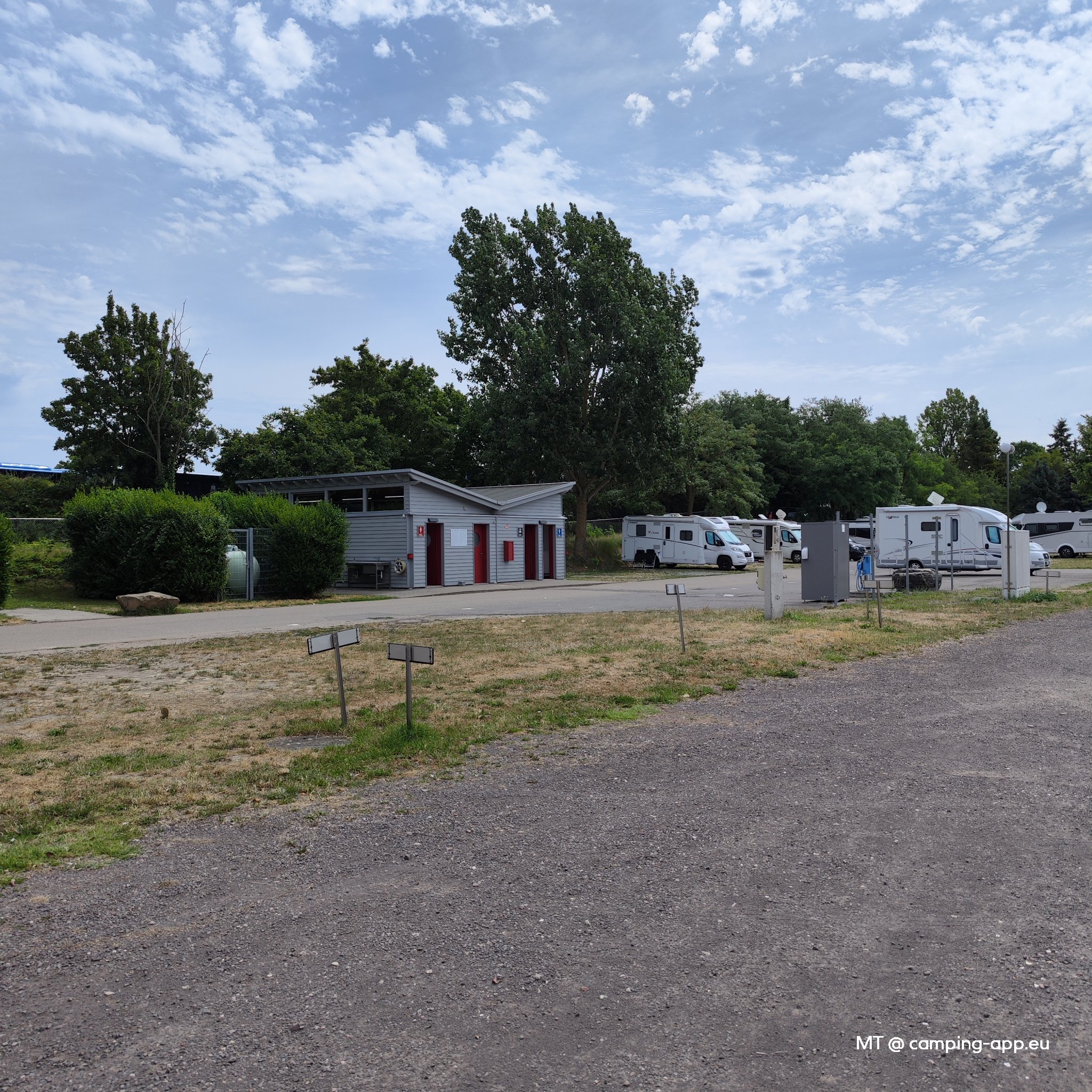 Caravanpark am Technik Museum — Foto 2