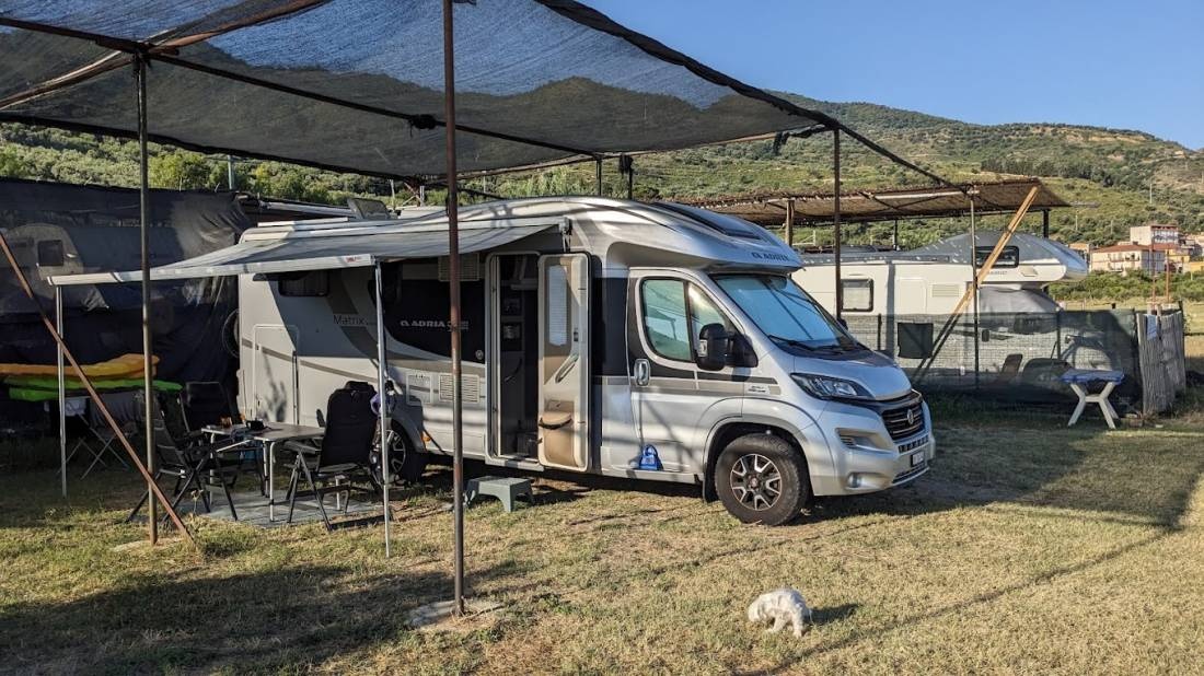 Stellplatz bei Reitano — Area di sosta in bei Reitano