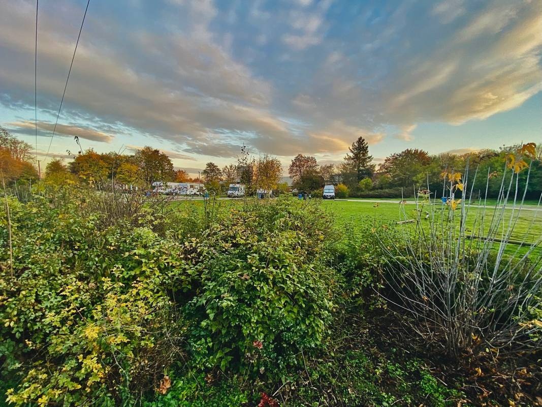 Wohnmobilpark Am Hutrasen — 露营车营地 in Schweinfurt