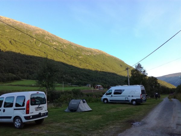 Magalaupe Camping — Photo 2