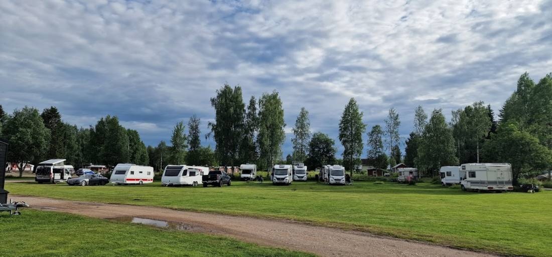 River Camp Pello — Kamp yeri in Pello