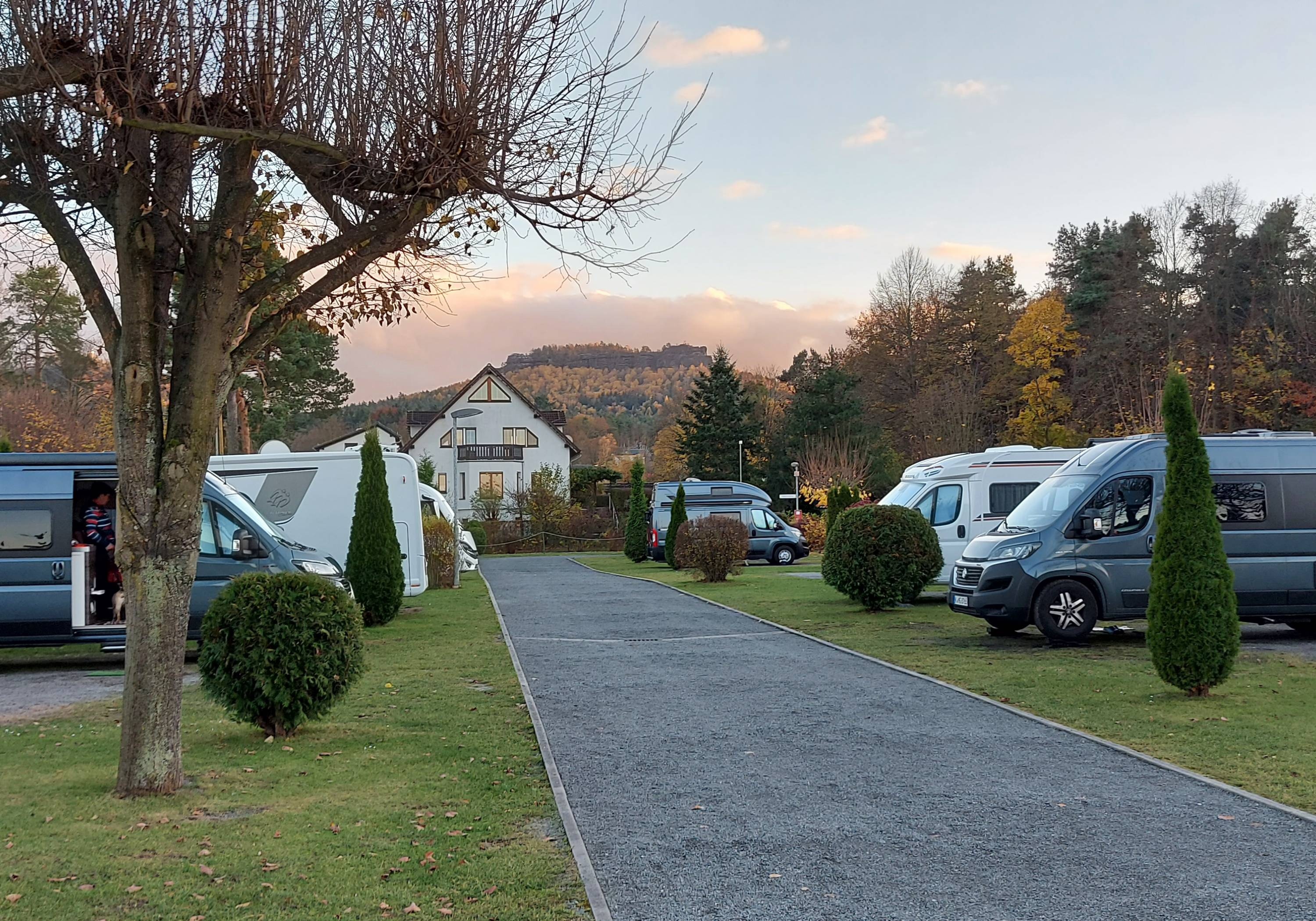 Caravan Camping Sächsische Schweiz — Kamp yeri in Gohrisch