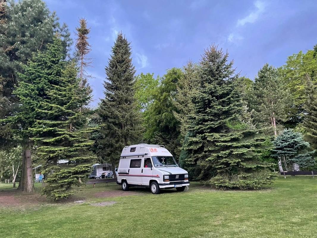 Caravan- und Campingplatz Luigis Caravan Dranske — Karavan Sitesi in Dranske