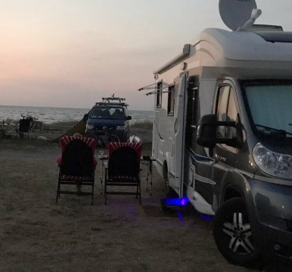 Stellplatz am Ahoi Camp Fehmarn — QuickStop in Fehmarn