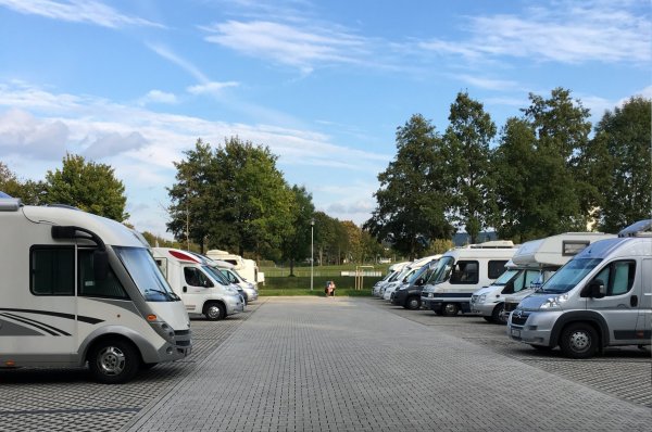 Stellplatz am Erlenstadtion Alsfeld — Photo 2