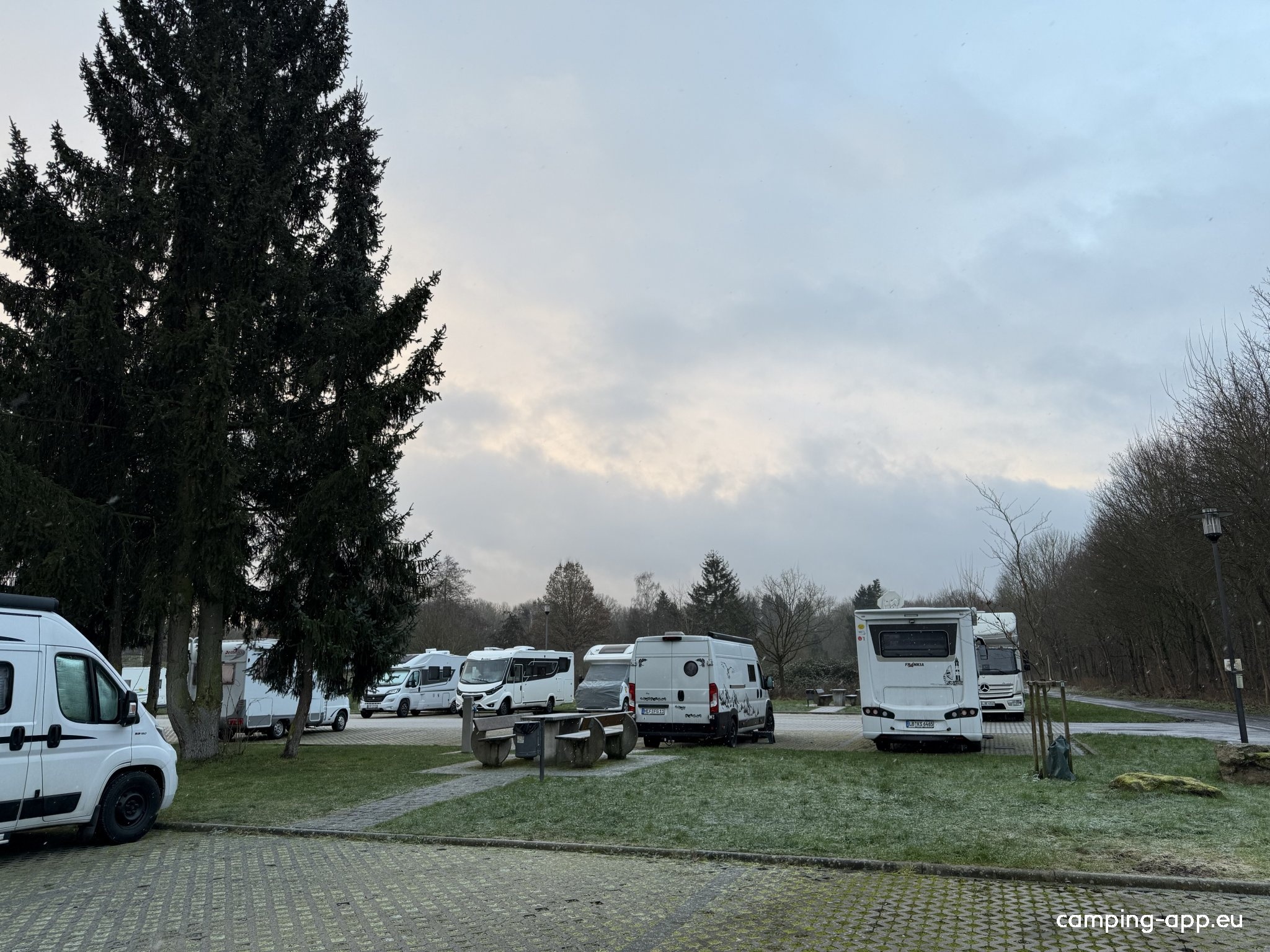Stellplatz am Erlenstadtion Alsfeld — Campervan Site in Alsfeld