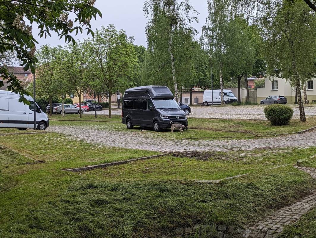 Übernachtungsparkplatz Röbel/ Müritz — Overnatnings‑parkering in Röbel / Müritz