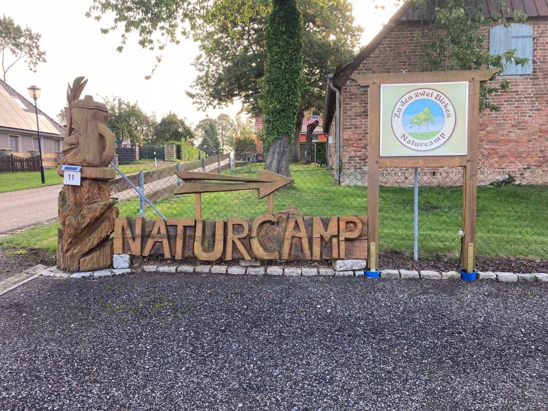 Naturcamp Zu den zwei Birken — Cámping in Niepars