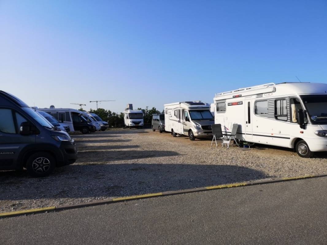 Svaneknoppen Wohnmobilstellplatz am Hafen — Campervan Site in København