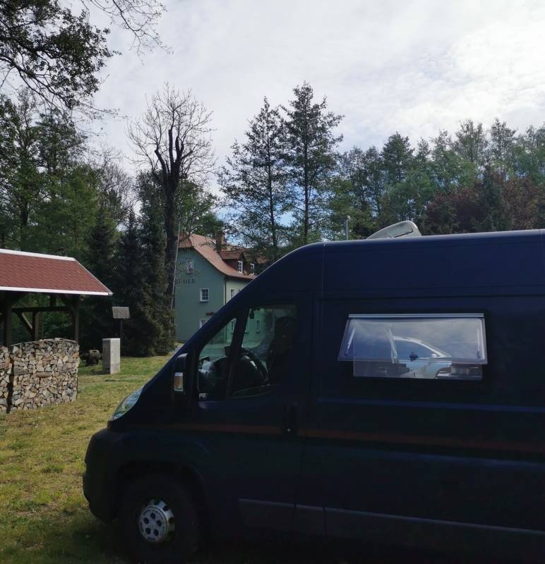 Haxen- & Wildparadies Mittel-Muhle — Karavan Sitesi in Rosenbach