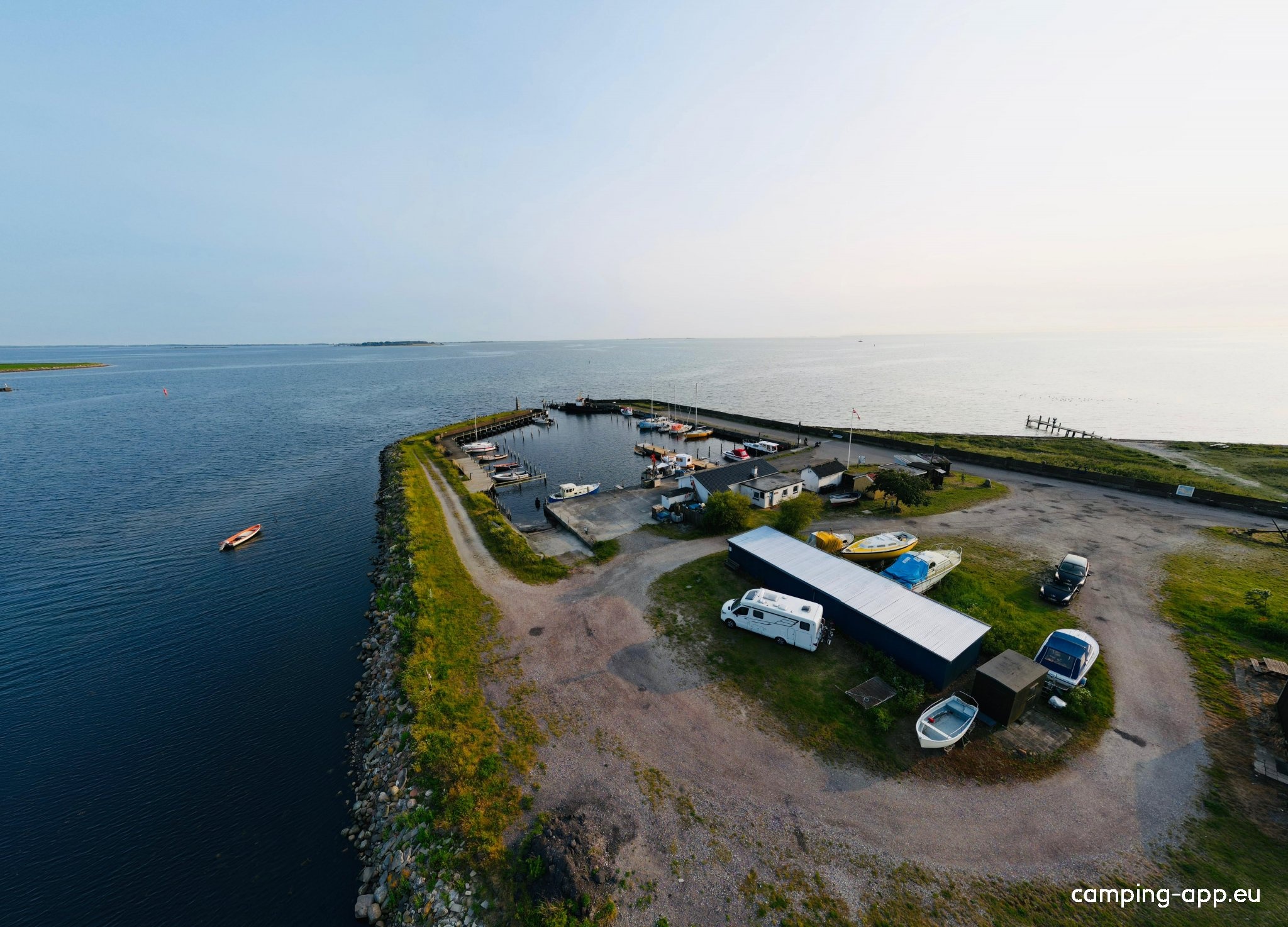 Tårs Havn Lolland — Campervan Site in Harpelunde