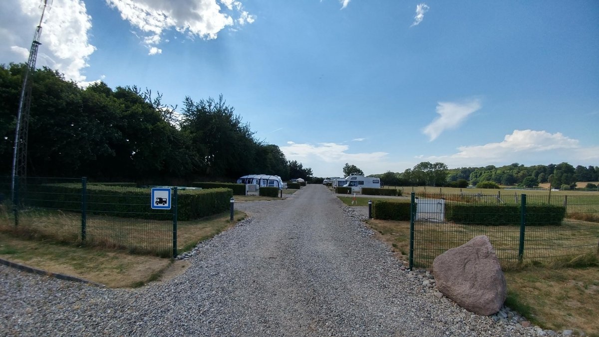 Stellplatz am Yachthafen Augustenborg — Karavan Sitesi in Augustenborg