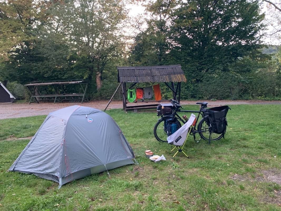 Camping & Ferienpark bei Jena — Area da campeggio in Neuengönna