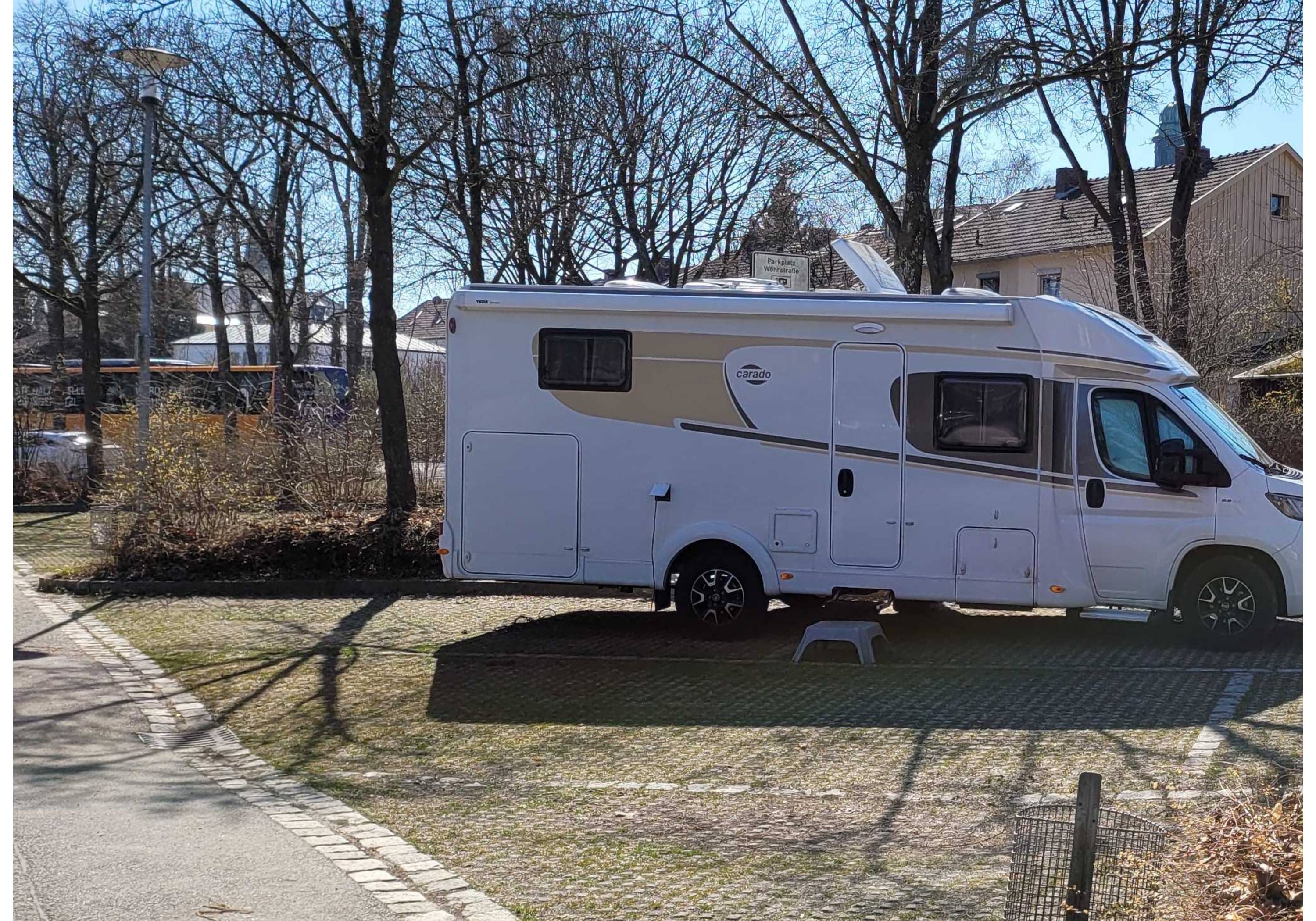 Stellplatz Griesstraße Altötting — Sítio para autocaravanas in Altötting-Feldhütter