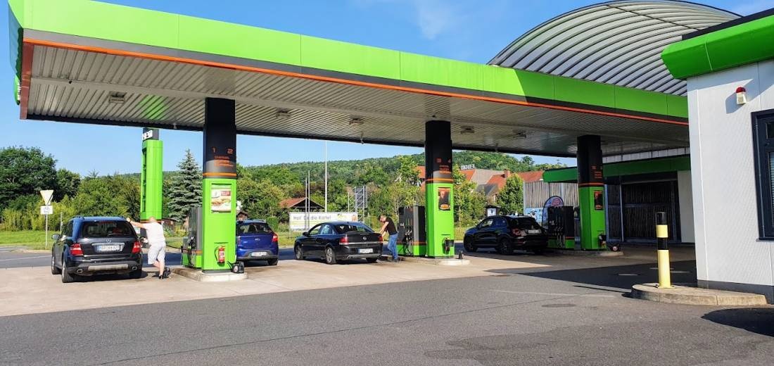 Stellplatz Im Furt — Sp. parking dla kamperów in Kreuzwertheim