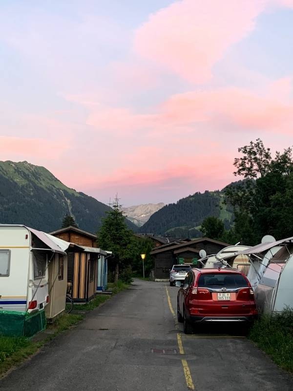 Camping Bellerive — Camping in Saanen