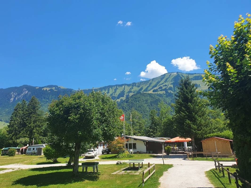Camping Haute Gruyère — Camping Site in Bas-Intyamon