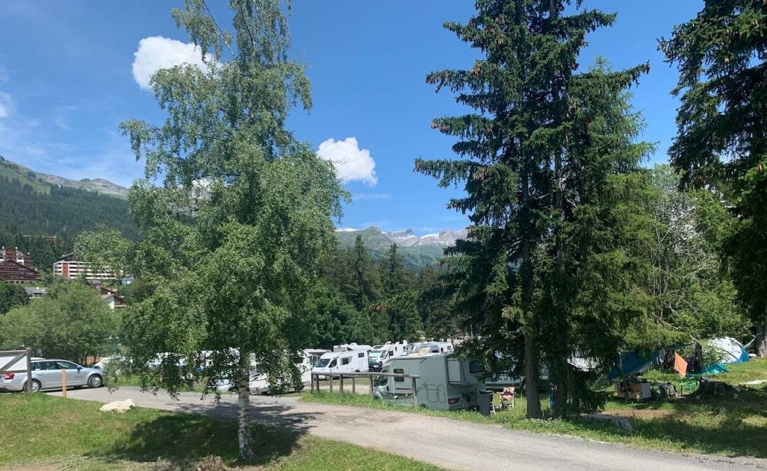 Camping Moubra — Campingplads in Crans-Montana