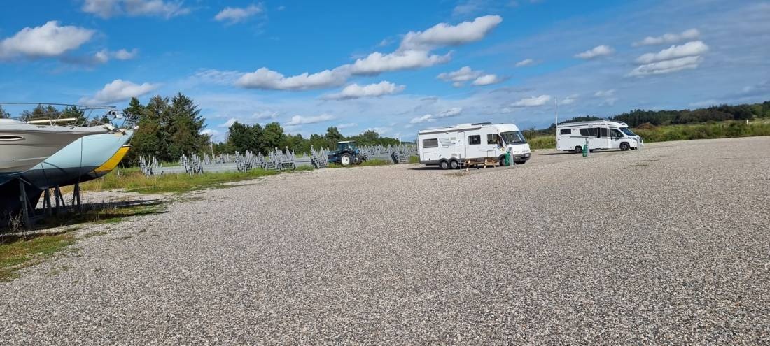 Yachthafen Virksund Højslev — Campervan Site in Højslev