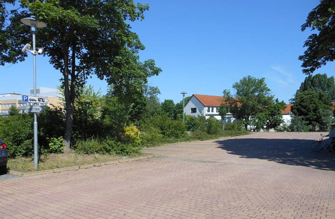 Stellplatz Walter Krienitz Platz — Camperplaats in Halberstadt