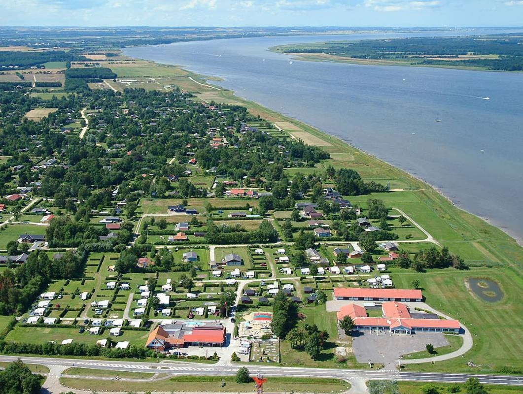 QuickStop am Egense Strand Camping — Area di sosta in Storvorde