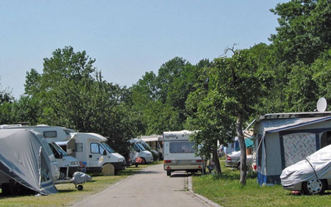 Riedlhof Hotel und Camping in Bad Füssing — Campingplatz in Bad Füssing