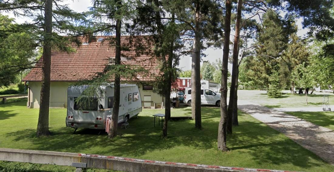 Camping Radlerhof Aurith — Campingplass in Ziltendorf