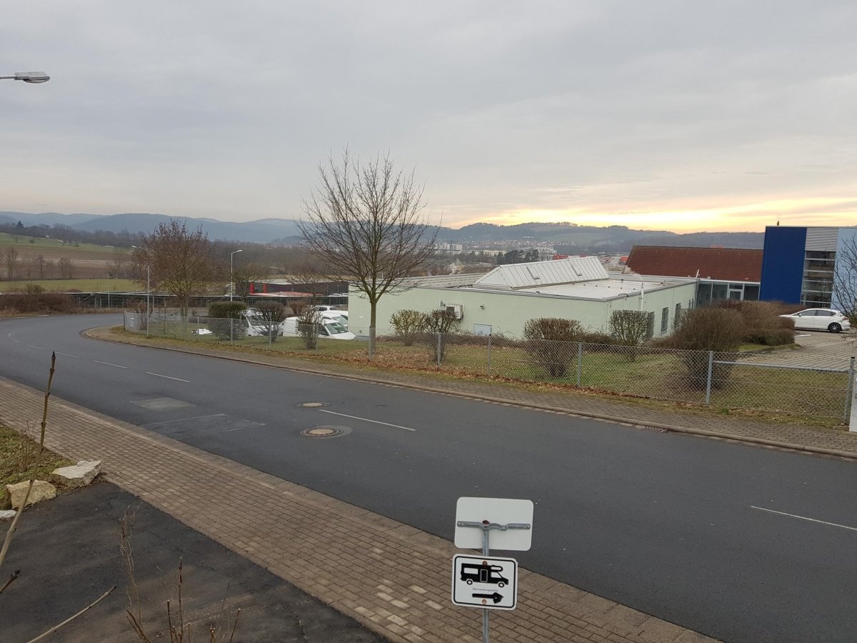 Stellplatz bei Wohnmobile Waldhelm Eisenach — Campervan Site in Eisenach