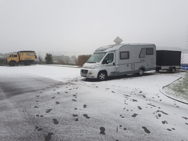 Stellplatz bei Wohnmobile Waldhelm Eisenach — Photo 3