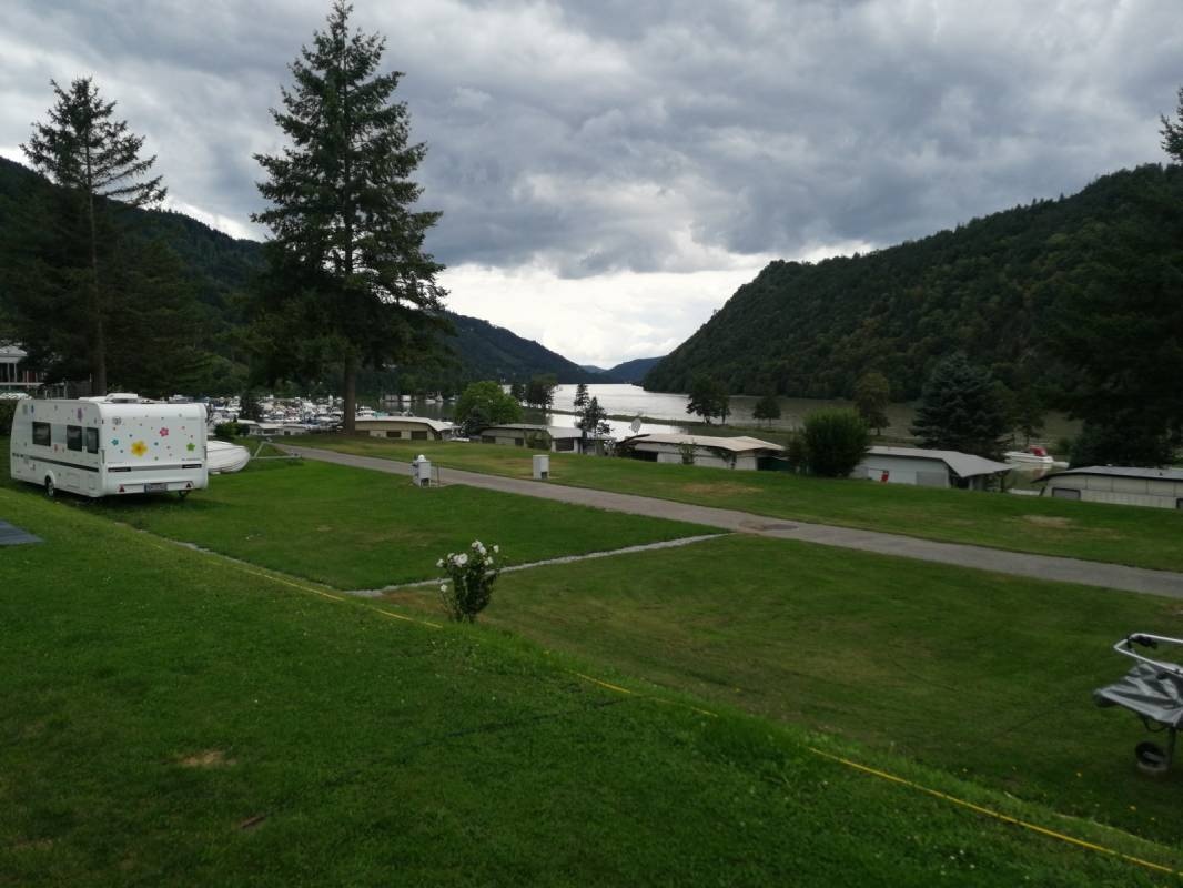 Terassencamping & Pension Schlögen — Kamp yeri in Sankt Agatha