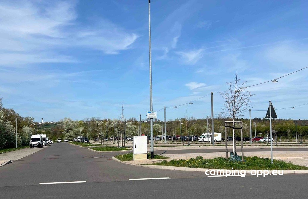 Parkplatz am Messeparkplatz Erfurt — Allmän parkering in EF