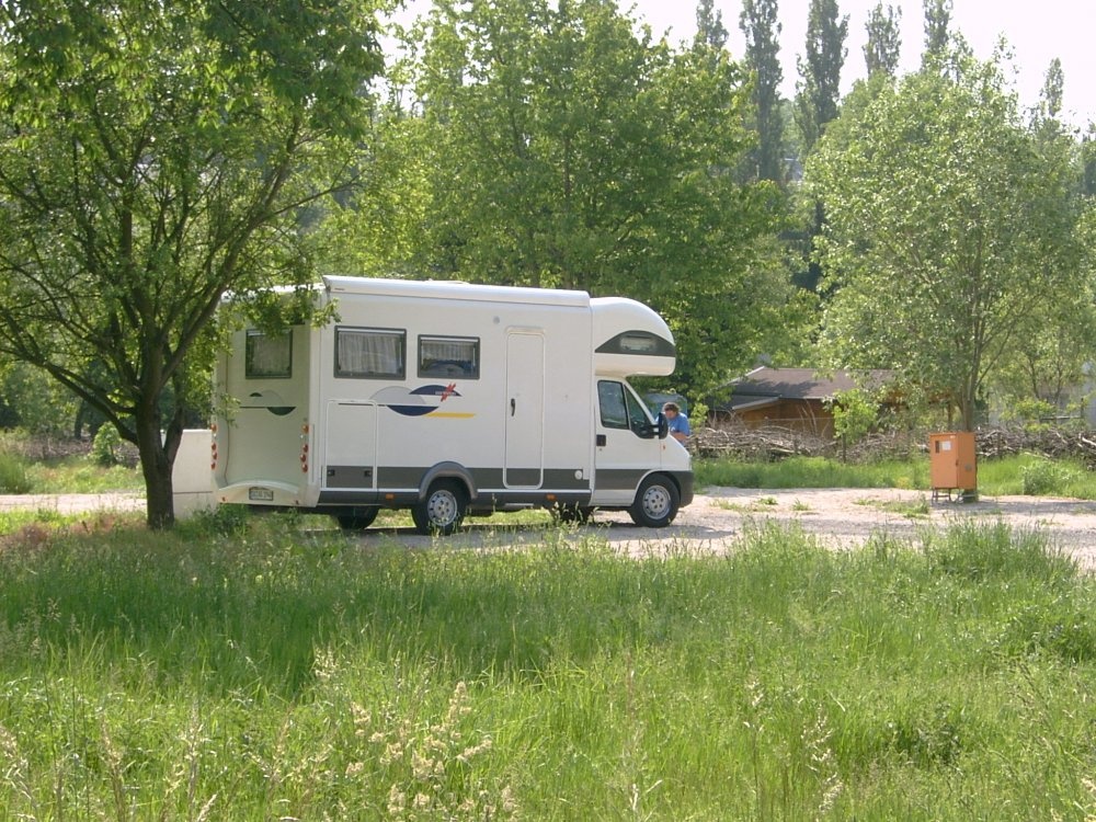 Stellplatz Ronneburg — Campervan Site in Ronneburg