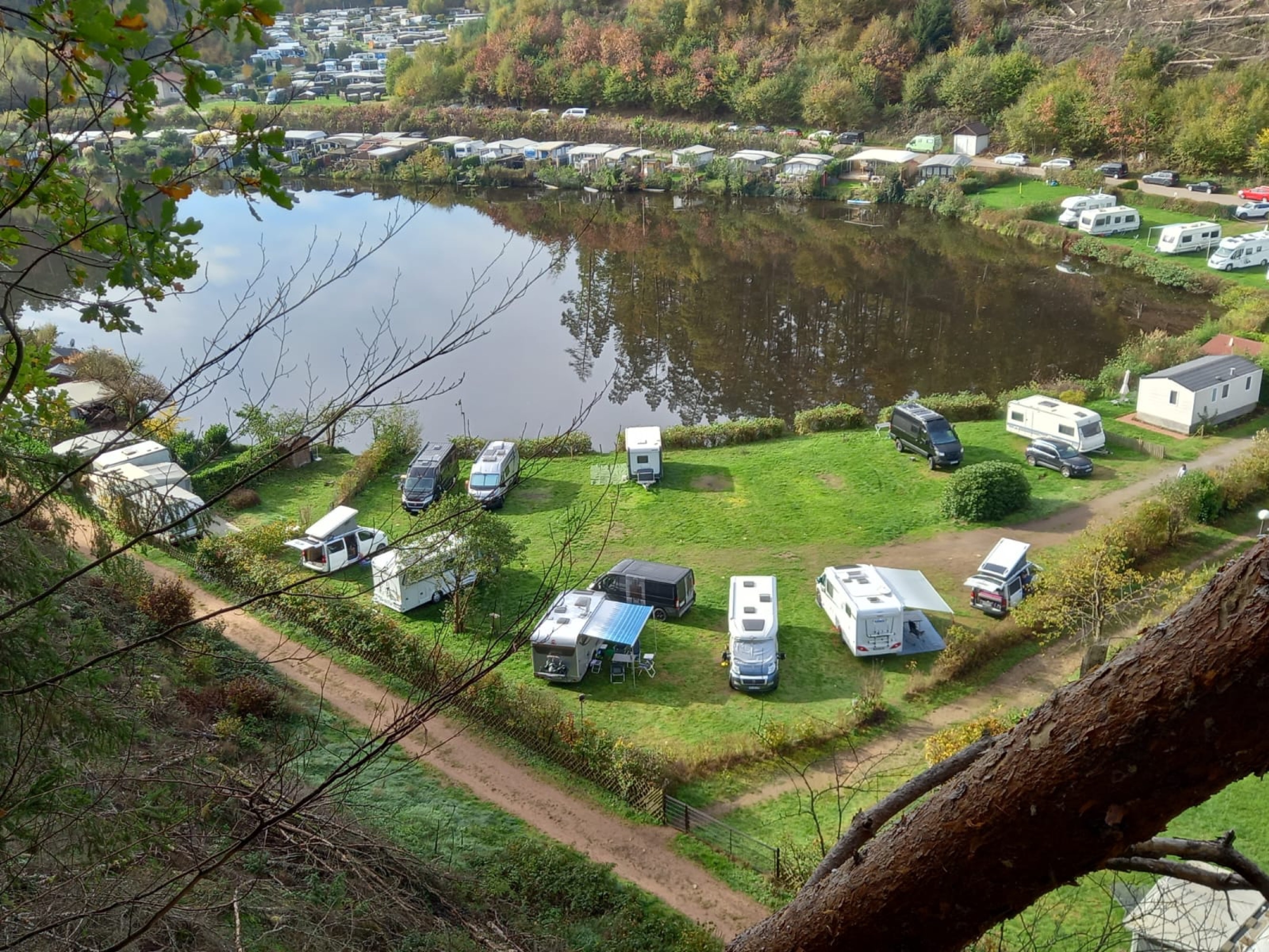 Campingplatz Neudahner Weiher — Kemp in Dahn