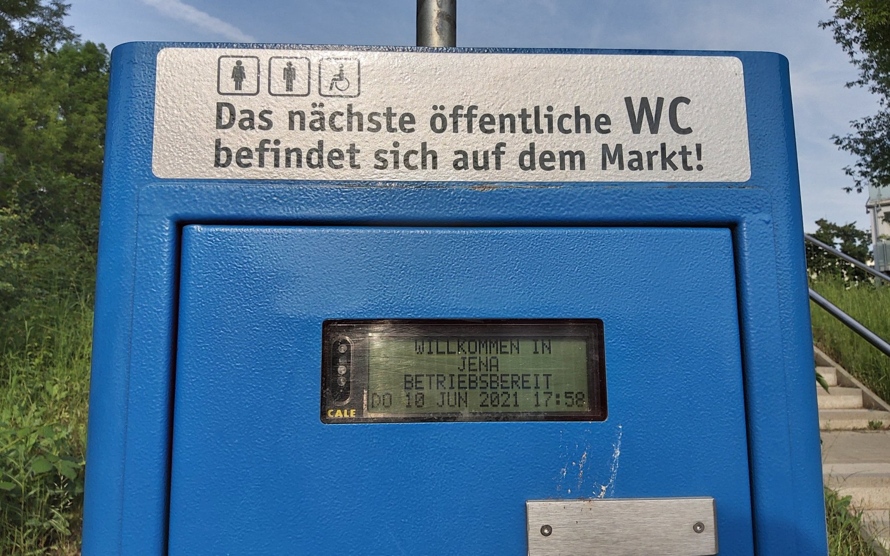 Übernachtungsparkplatz am Saaleufer Jena — Public Parking in Jena